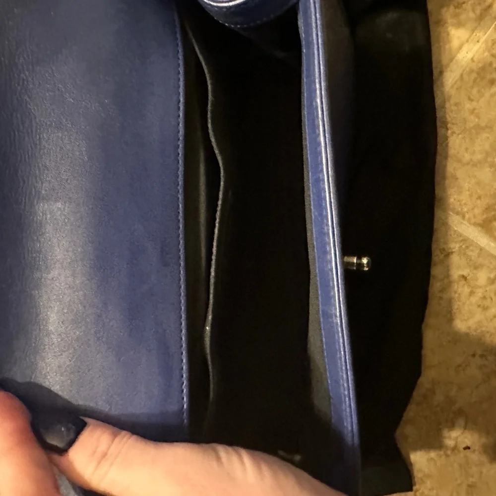 Chanel Boy Bag OLD MEDIUM - Picture 4 of 9